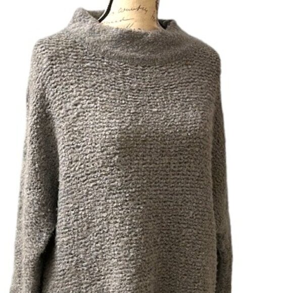 Woven Heart Women's Gray Mock Neck Oversized Pullover Dolman Sweater - Picture 3 of 9